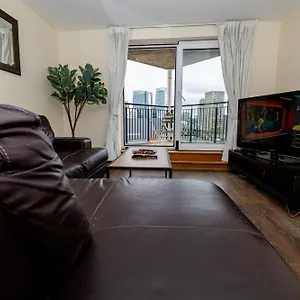 Two Bed Near Canary Wharf Apartamento Londres